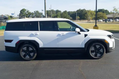 More photos of 2026 Hyundai Santa Fe Hybrid SE at ALM Hyundai Lumberton, NC