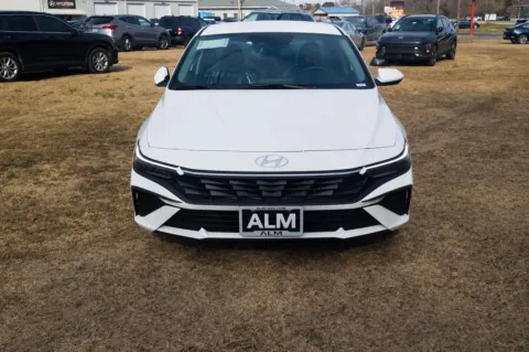 Another view of 2026 Hyundai Elantra SE for sale in Lumberton, NC at ALM Hyundai Lumberton