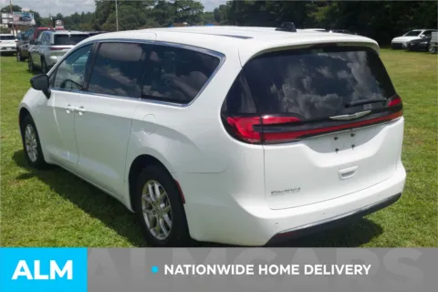 More photos of 2024 Chrysler Pacifica Touring L at ALM Hyundai Lumberton, NC