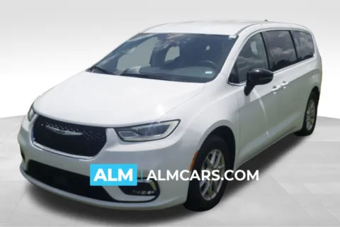 White 2024 Chrysler Pacifica Touring L for sale in Lumberton, NC