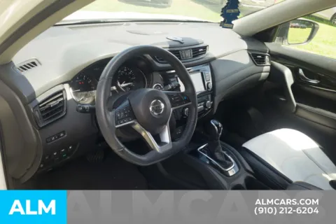 More photos of 2020 Nissan Rogue SL at ALM Hyundai Lumberton, NC