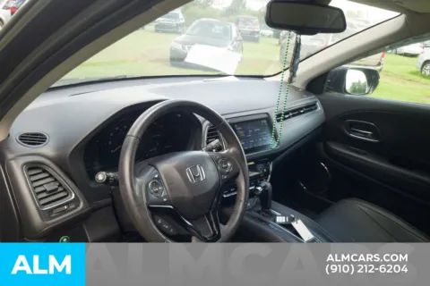 More photos of 2021 Honda HR-V EX-L at ALM Hyundai Lumberton, NC