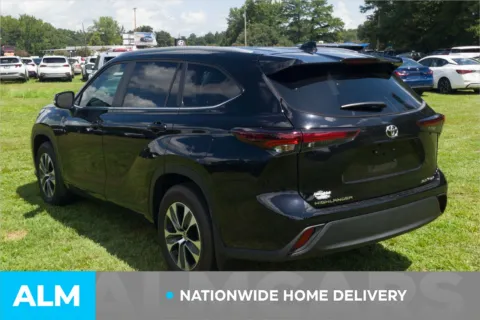 More photos of 2026 Toyota Highlander XLE at ALM Hyundai Lumberton, NC