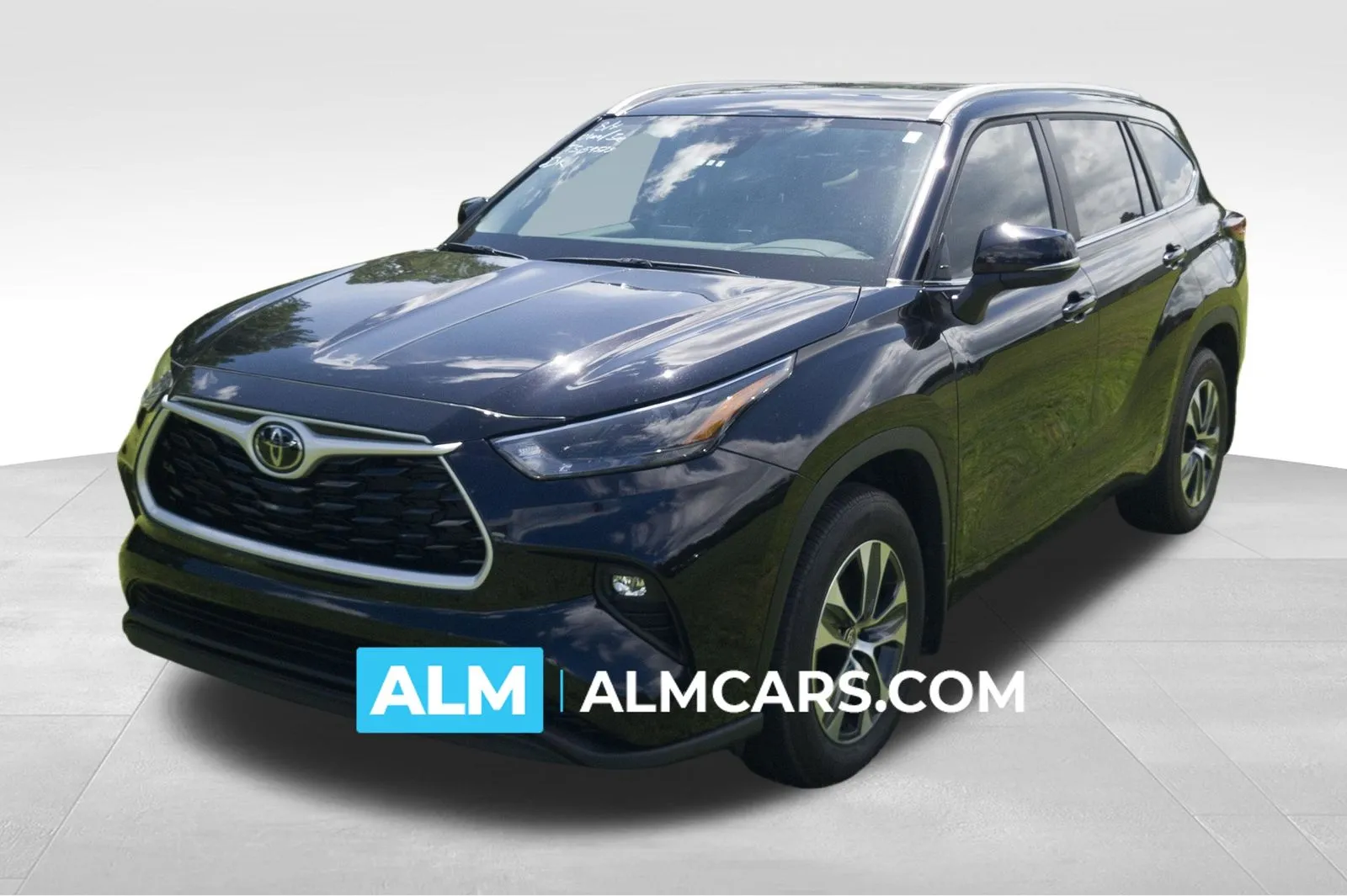 Black 2026 Toyota Highlander XLE for sale in Lumberton, NC