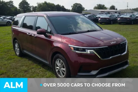 Photos of 2022 Kia Carnival LXS for sale in Lumberton, NC at ALM Hyundai Lumberton