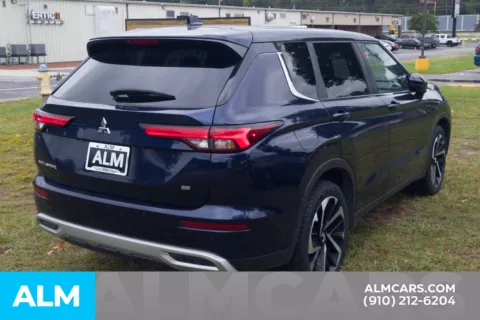 More photos of 2024 Mitsubishi Outlander SE at ALM Hyundai Lumberton, NC
