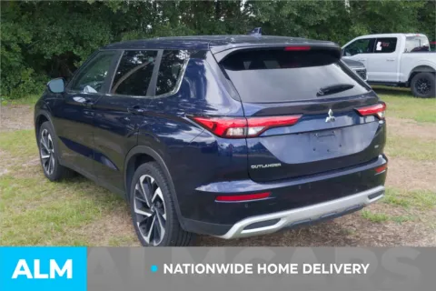 More photos of 2024 Mitsubishi Outlander SE at ALM Hyundai Lumberton, NC