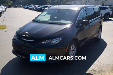 Black 2022 Chrysler Voyager LX for sale in Lumberton, NC
