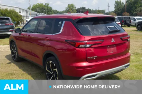 More photos of 2023 Mitsubishi Outlander SE at ALM Hyundai Lumberton, NC