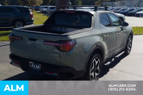 More photos of 2022 Hyundai Santa Cruz Limited at ALM Hyundai Lumberton, NC