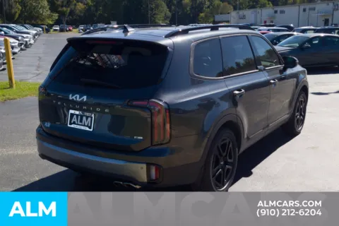 More photos of 2023 Kia Telluride SX at ALM Hyundai Lumberton, NC