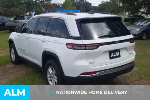More photos of 2023 Jeep Grand Cherokee Laredo at ALM Hyundai Lumberton, NC