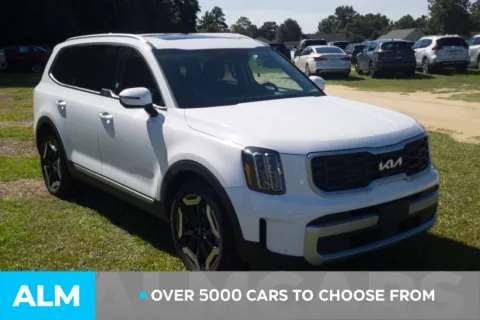Photos of 2025 Kia Telluride S for sale in Lumberton, NC at ALM Hyundai Lumberton