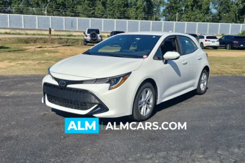 White 2022 Toyota Corolla Hatchback SE for sale in Lumberton, NC