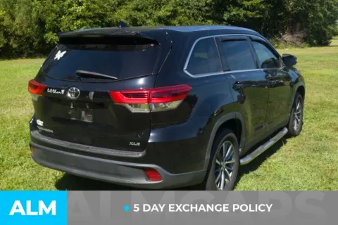 Another view of 2019 Toyota Highlander XLE for sale in Lumberton, NC at ALM Hyundai Lumberton