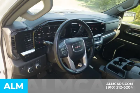 More photos of 2025 GMC Sierra 1500 SLT at ALM Hyundai Lumberton, NC
