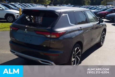 More photos of 2024 Mitsubishi Outlander SE at ALM Hyundai Lumberton, NC