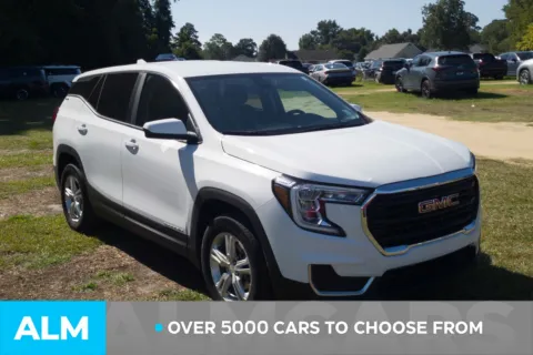 Photos of 2024 GMC Terrain SLE for sale in Lumberton, NC at ALM Hyundai Lumberton