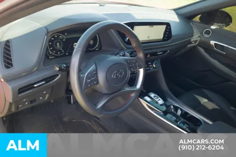 More photos of 2023 Hyundai Sonata SEL Plus at ALM Hyundai Lumberton, NC