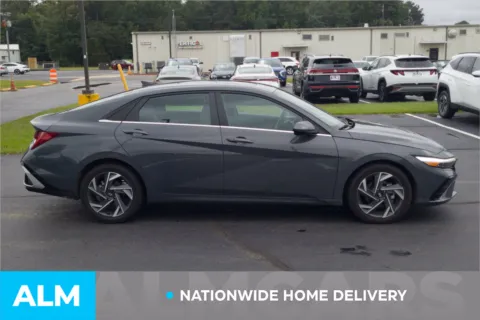 More photos of 2025 Hyundai Elantra SEL Convenience at ALM Hyundai Lumberton, NC