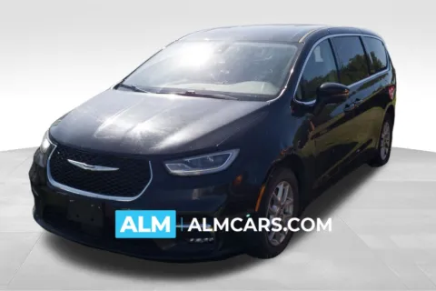 Black 2023 Chrysler Pacifica Touring L for sale in Lumberton, NC