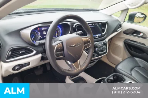 More photos of 2023 Chrysler Pacifica Touring L at ALM Hyundai Lumberton, NC