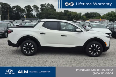 More photos of 2027 Hyundai Santa Cruz SE at ALM Hyundai Lumberton, NC