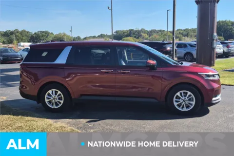 More photos of 2022 Kia Carnival LXS at ALM Hyundai Lumberton, NC