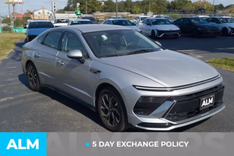 Another view of 2025 Hyundai Sonata SEL for sale in Lumberton, NC at ALM Hyundai Lumberton