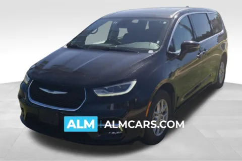 Black 2024 Chrysler Pacifica Touring L for sale in Lumberton, NC