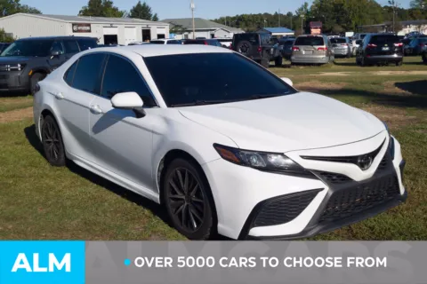 Photos of 2021 Toyota Camry SE for sale in Lumberton, NC at ALM Hyundai Lumberton