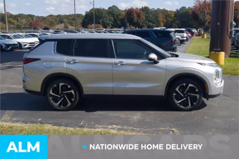 More photos of 2024 Mitsubishi Outlander SE at ALM Hyundai Lumberton, NC