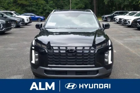 Photos of 2025 Hyundai Palisade Limited for sale in Lumberton, NC at ALM Hyundai Lumberton
