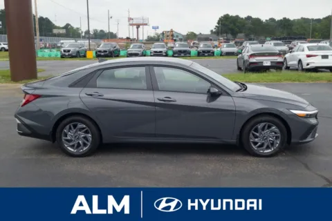More photos of 2025 Hyundai Elantra Hybrid Blue at ALM Hyundai Lumberton, NC