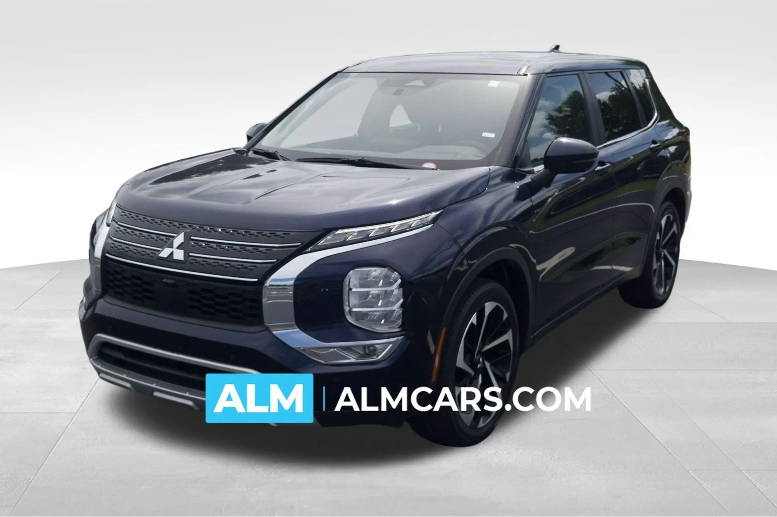 Black 2023 Mitsubishi Outlander SE for sale in Lumberton, NC