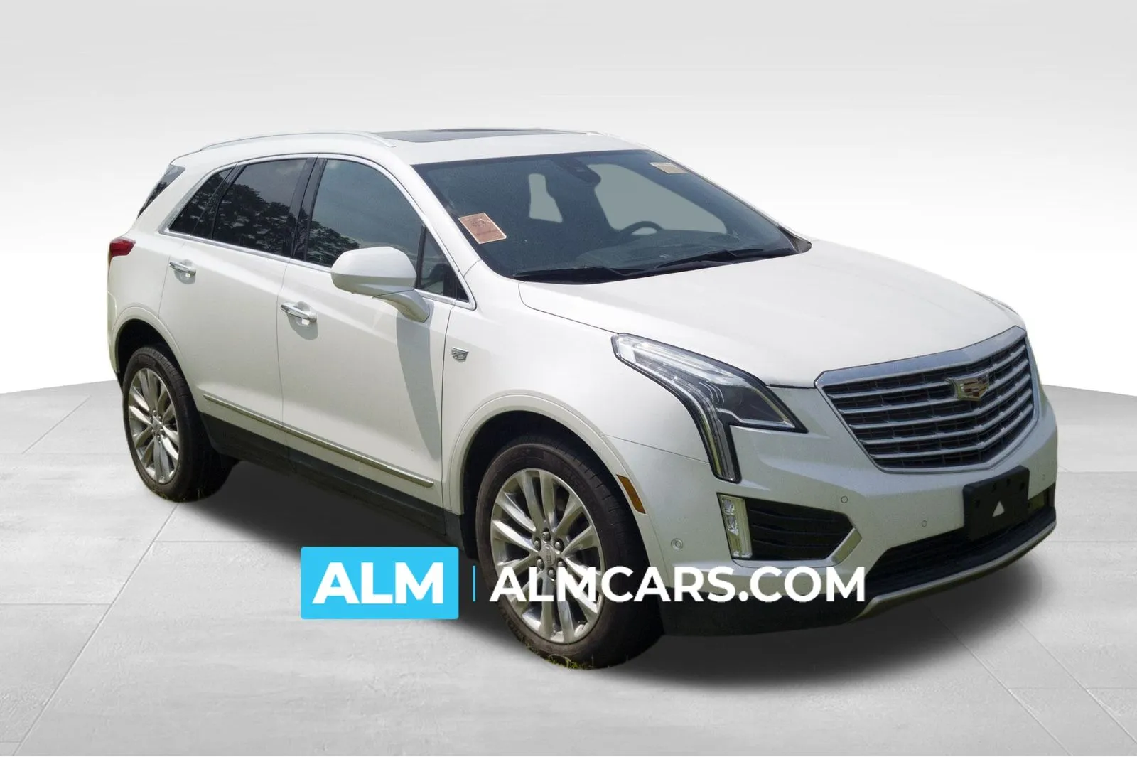 White 2018 Cadillac XT5 Platinum for sale in Lumberton, NC