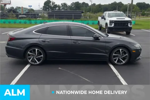 More photos of 2021 Hyundai Sonata SEL Plus at ALM Hyundai Lumberton, NC