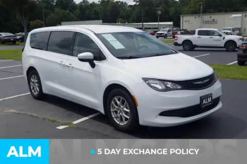 More photos of 2023 Chrysler Voyager LX at ALM Hyundai Lumberton, NC