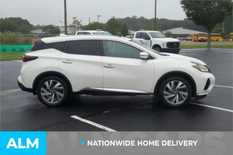 More photos of 2019 Nissan Murano SL at ALM Hyundai Lumberton, NC