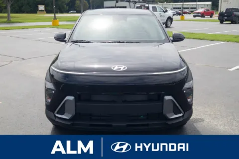 Photos of 2026 Hyundai Kona SE for sale in Lumberton, NC at ALM Hyundai Lumberton
