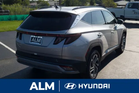 More photos of 2025 Hyundai Tucson Hybrid Limited at ALM Hyundai Lumberton, NC