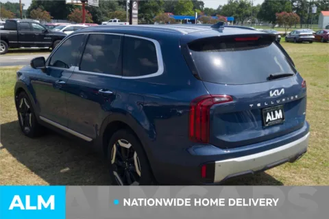 More photos of 2024 Kia Telluride S at ALM Hyundai Lumberton, NC