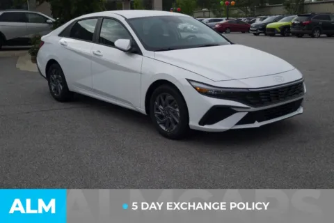More photos of 2024 Hyundai Elantra Hybrid Blue at ALM Hyundai Lumberton, NC