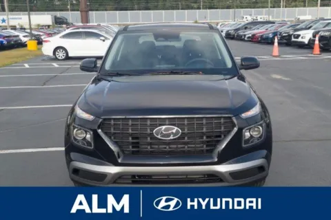 Photos of 2025 Hyundai Venue SE for sale in Lumberton, NC at ALM Hyundai Lumberton