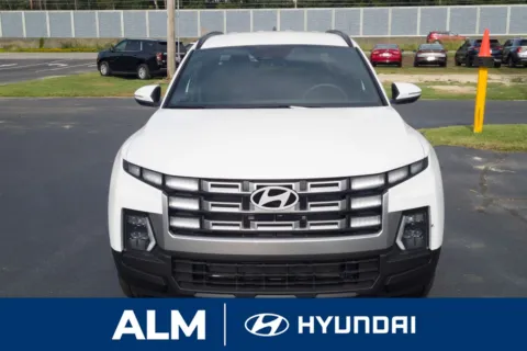 Photos of 2025 Hyundai Santa Cruz SEL for sale in Lumberton, NC at ALM Hyundai Lumberton