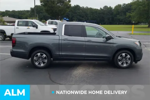 More photos of 2019 Honda Ridgeline RTL-T at ALM Hyundai Lumberton, NC