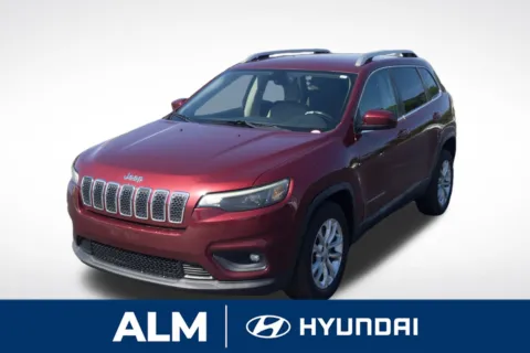 Red 2019 Jeep Cherokee Latitude for sale in Lumberton, NC