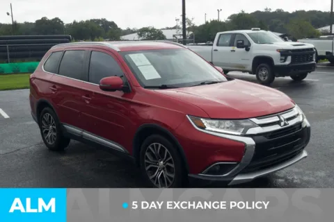 More photos of 2017 Mitsubishi Outlander SEL at ALM Hyundai Lumberton, NC