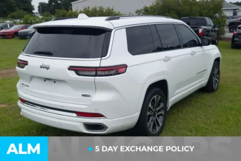 More photos of 2021 Jeep Grand Cherokee L Overland at ALM Hyundai Lumberton, NC