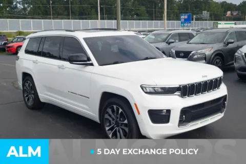 More photos of 2021 Jeep Grand Cherokee L Overland at ALM Hyundai Lumberton, NC